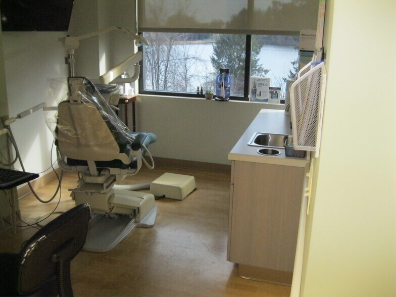More Photos Of 1240-1248 Wrights Ln, West Chester Office For Sale