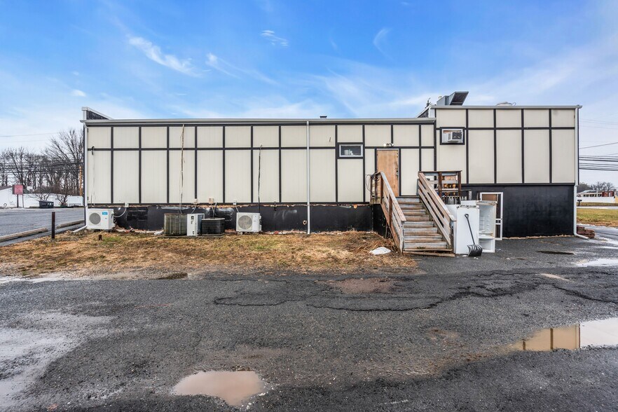 More Photos Of 392 Rt-34, Matawan Restaurant For Sale