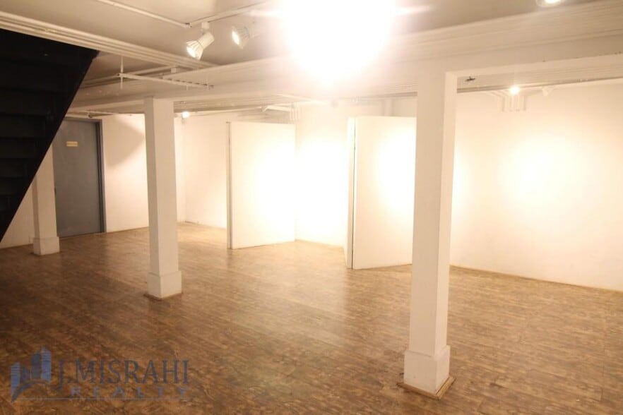 More Photos Of 98 Orchard St, New York Apartments For Lease