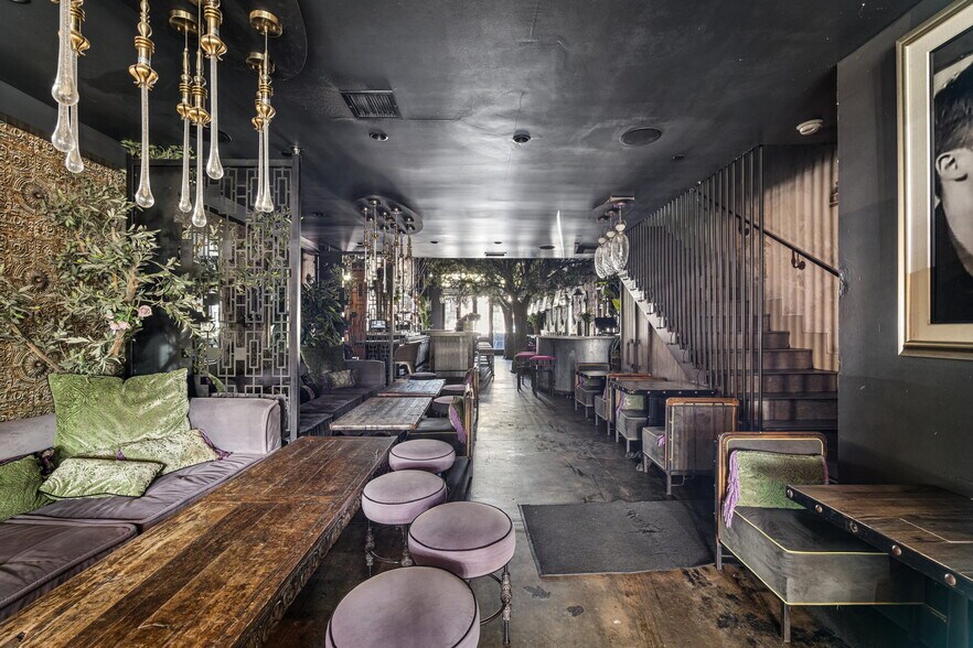 More Photos Of 8928-8930 Santa Monica Blvd, West Hollywood Restaurant For Lease