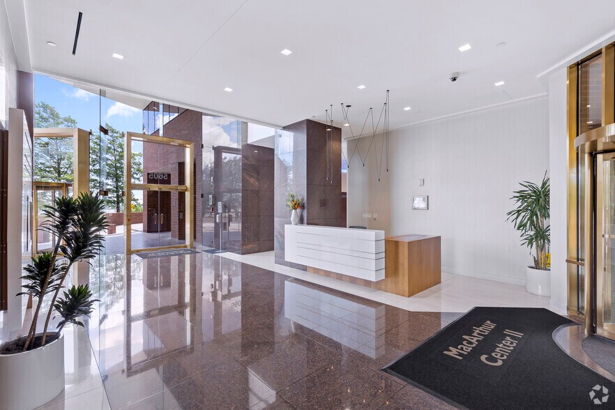 More Photos Of 5605 N MacArthur Blvd, Irving Office For Lease