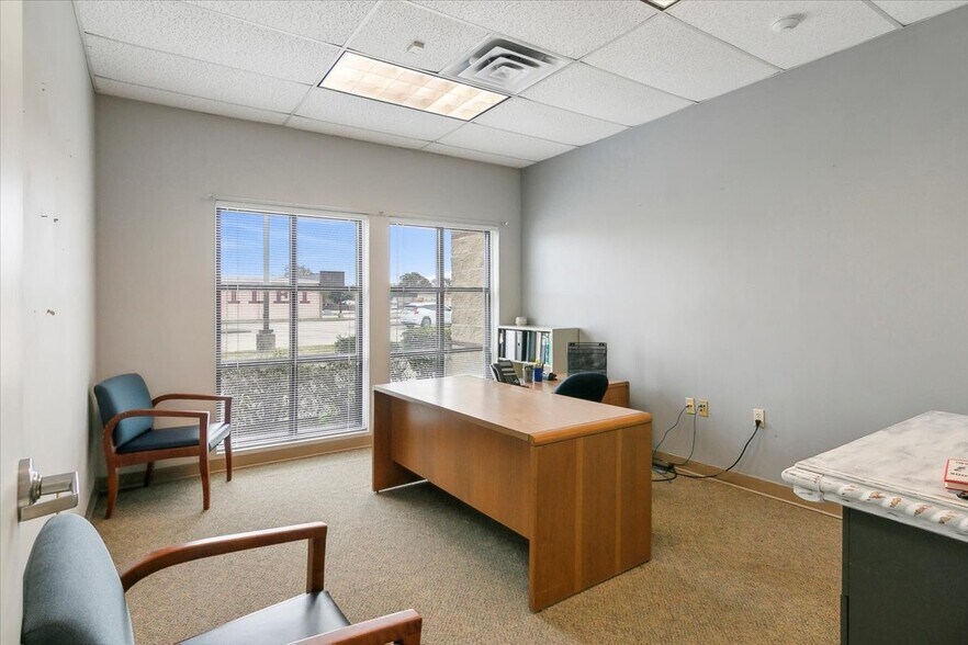 More Photos Of 3445 Regional Dr, Port Arthur Medical For Lease