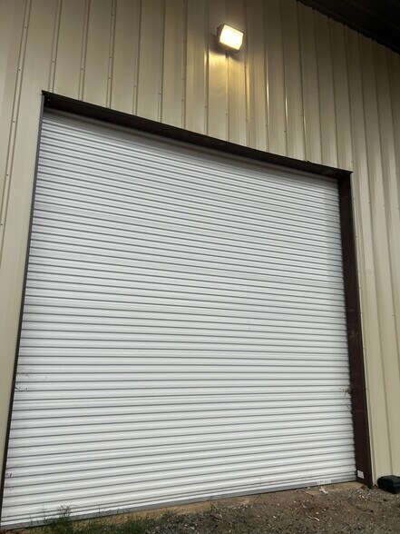 More Photos Of 1048 Turner Rd, Eastanollee Warehouse For Lease