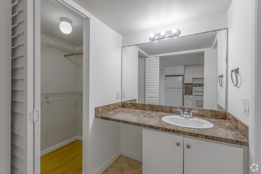 More Photos Of 750-770 NE 195th St, Miami Apartments For Sale