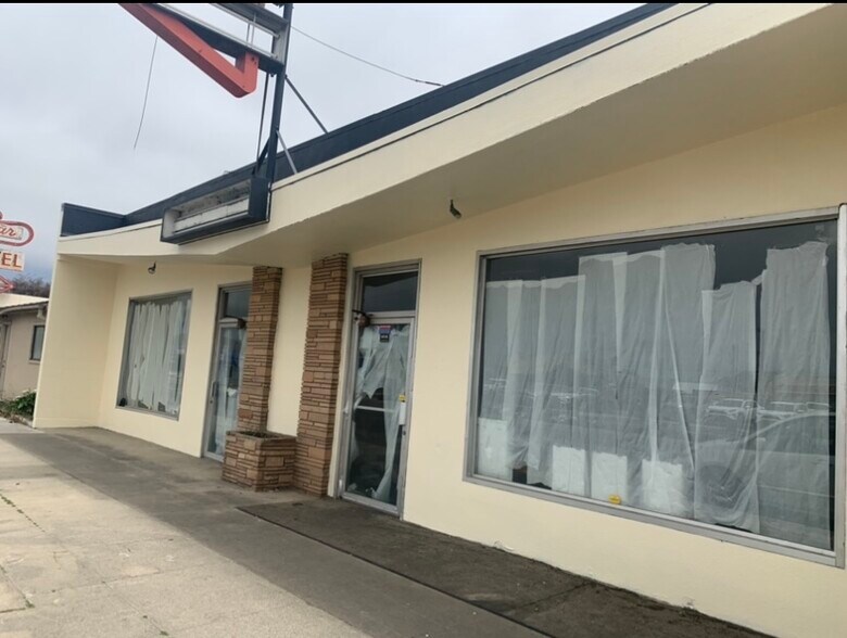 More Photos Of 208-210 E Ocean Ave, Lompoc Storefront For Lease