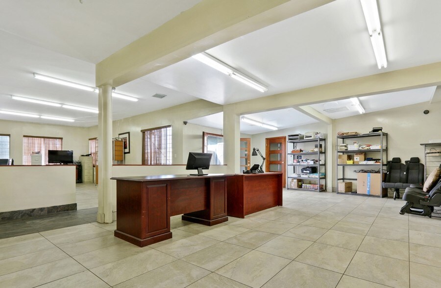 More Photos Of 5120-5126 W Pico Blvd, Los Angeles Office For Lease