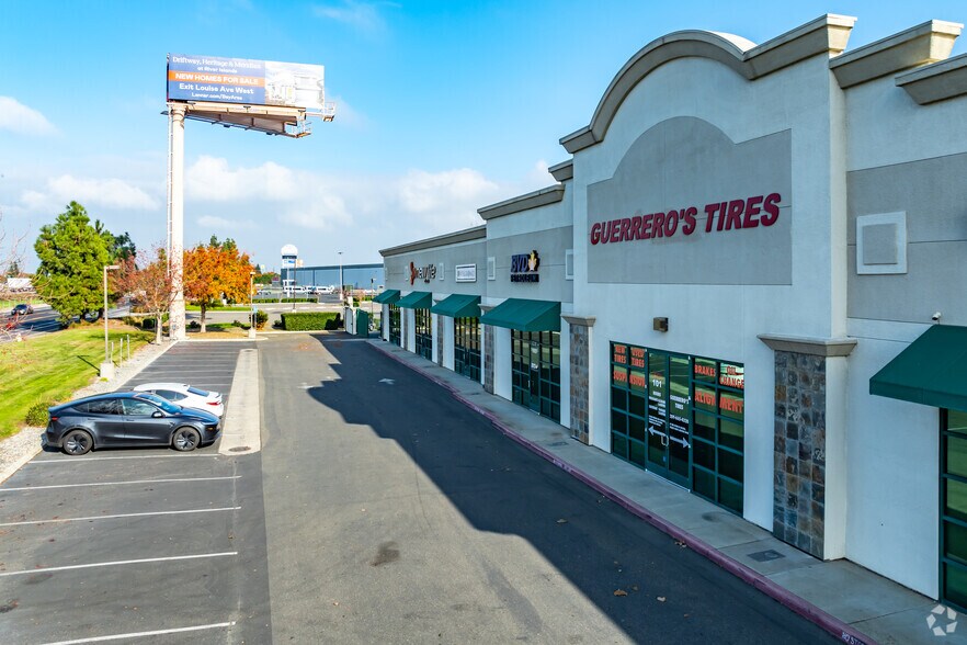 More Photos Of 103 Darcy Pky, Lathrop Flex For Lease