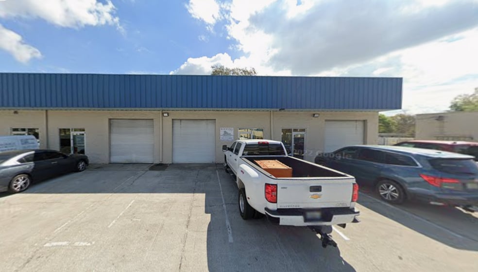 Primary Photo Of 8267 Causeway Blvd, Tampa Office For Lease