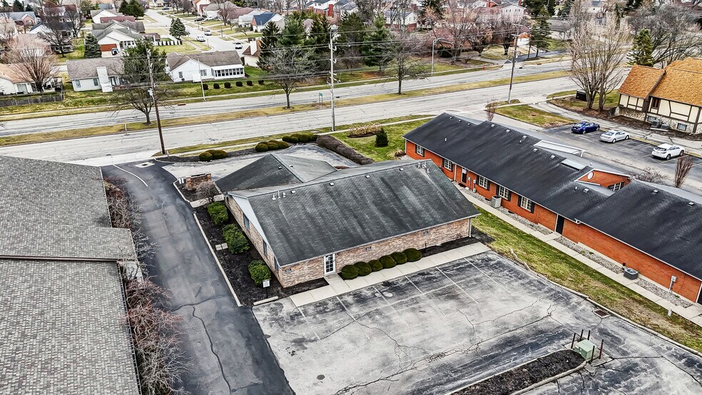 More Photos Of 146 N Breiel Blvd, Middletown Medical For Sale