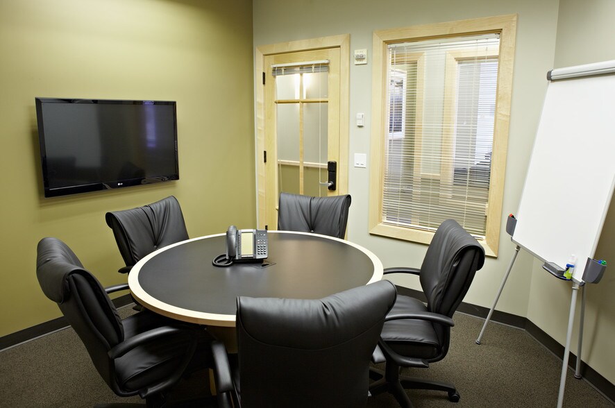 More Photos Of 100 Pine St, San Francisco Office For Lease