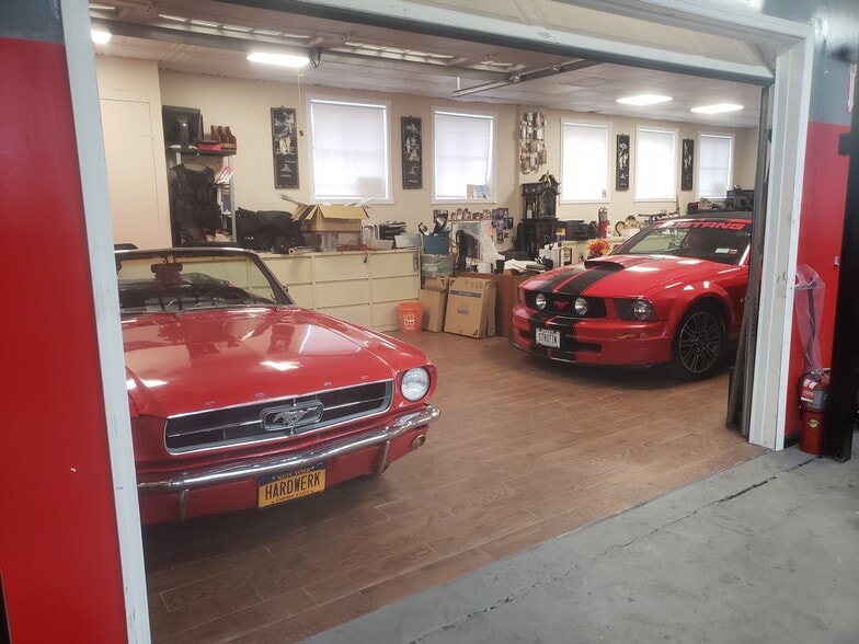 More Photos Of 111 Albany Ave, Freeport Manufacturing For Sale
