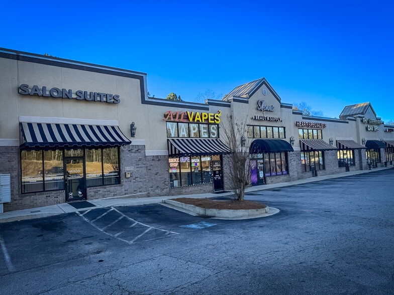 More Photos Of 6880 Douglas Blvd, Douglasville General Retail For Lease