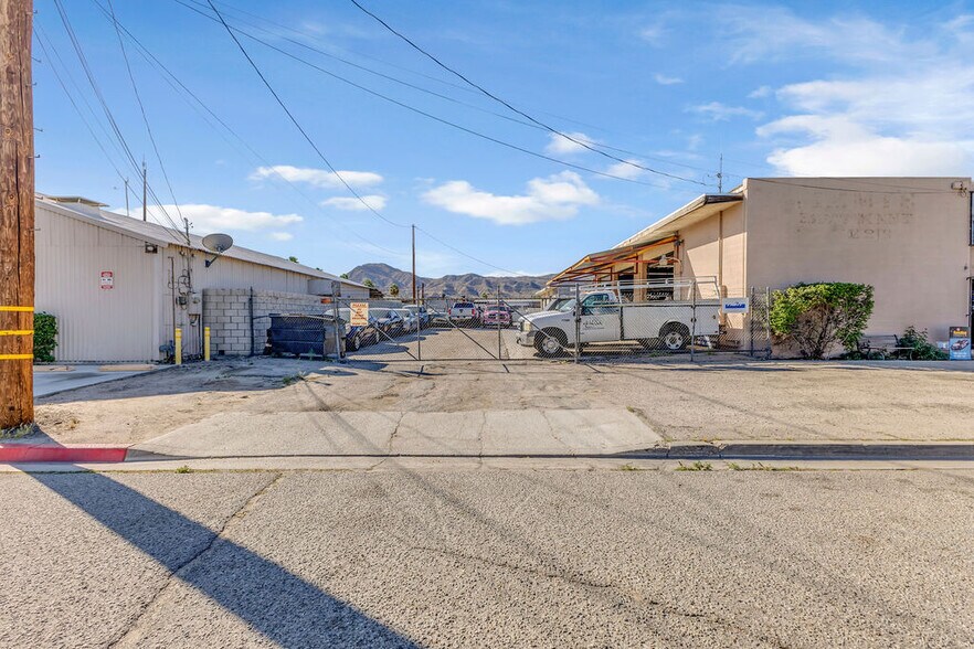 More Photos Of 68361 Kieley Rd, Cathedral City Service For Sale