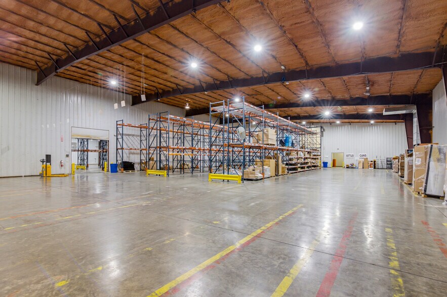 More Photos Of 8316 Lone Tree Rd, Victoria Industrial For Sale