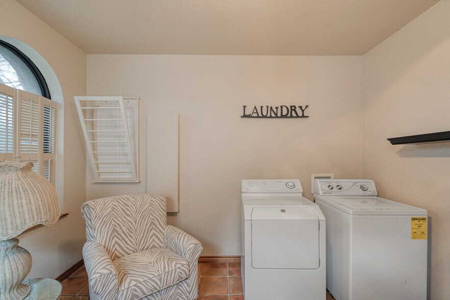 More Photos Of 505 Gilchrist Ln, Del Rio Specialty For Sale