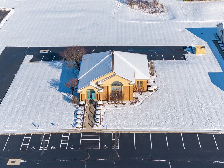 More Photos Of 1752 W High St, Piqua Medical For Sale