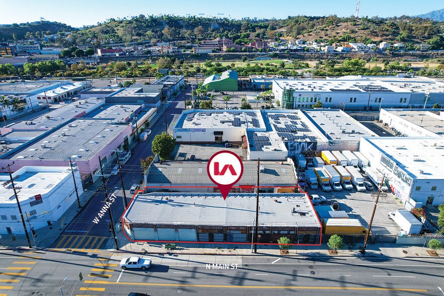 Primary Photo Of 1401 N Main St, Los Angeles Warehouse For Sale