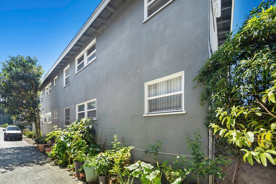 More Photos Of 6127 Romaine St, Los Angeles Apartments For Sale