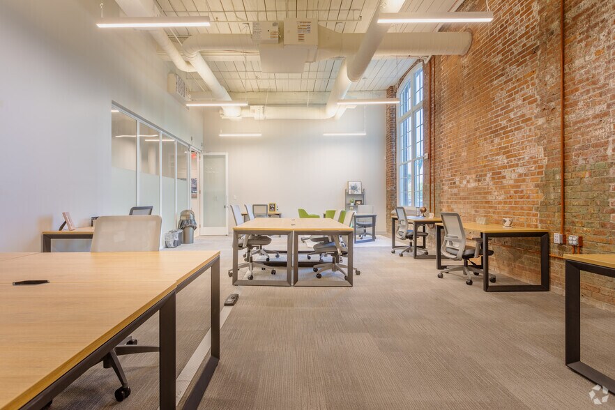 More Photos Of 4900 O'Hear Ave, North Charleston Coworking Space
