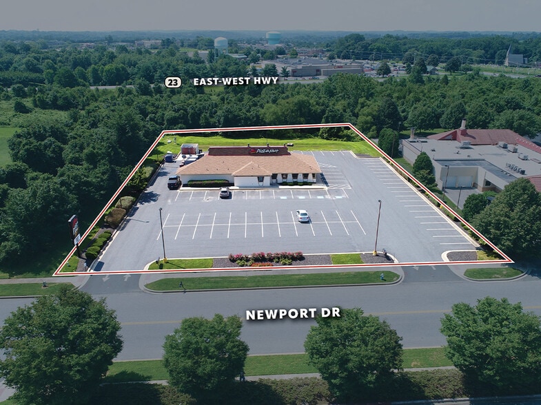 More Photos Of 5 Newport Dr, Forest Hill Restaurant For Sale