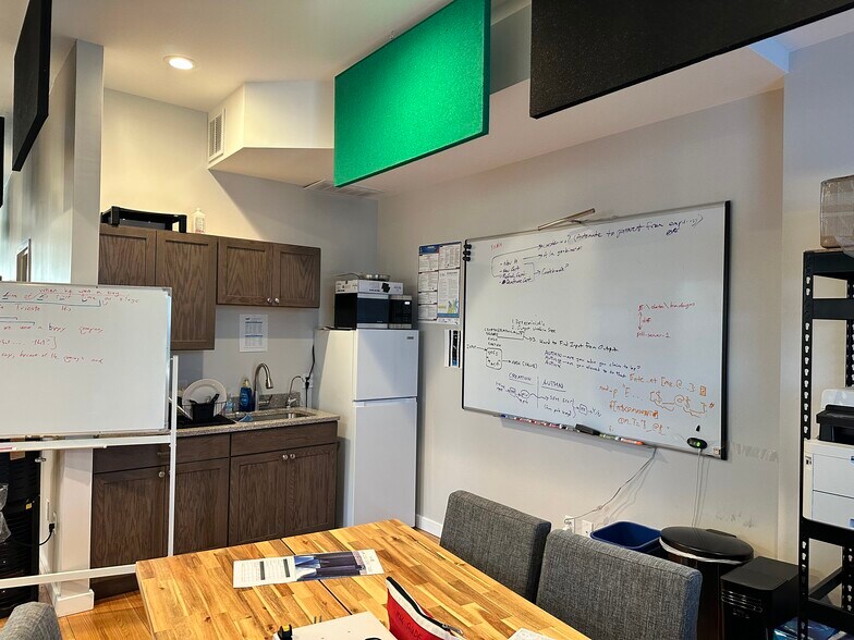 More Photos Of 337 E Simpson St, Lafayette Storefront Retail Office For Lease