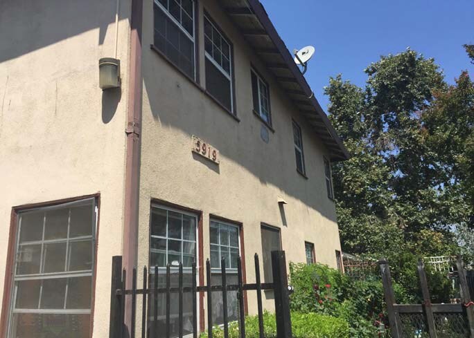 More Photos Of 5919 Whitnall Hwy, North Hollywood Apartments For Sale