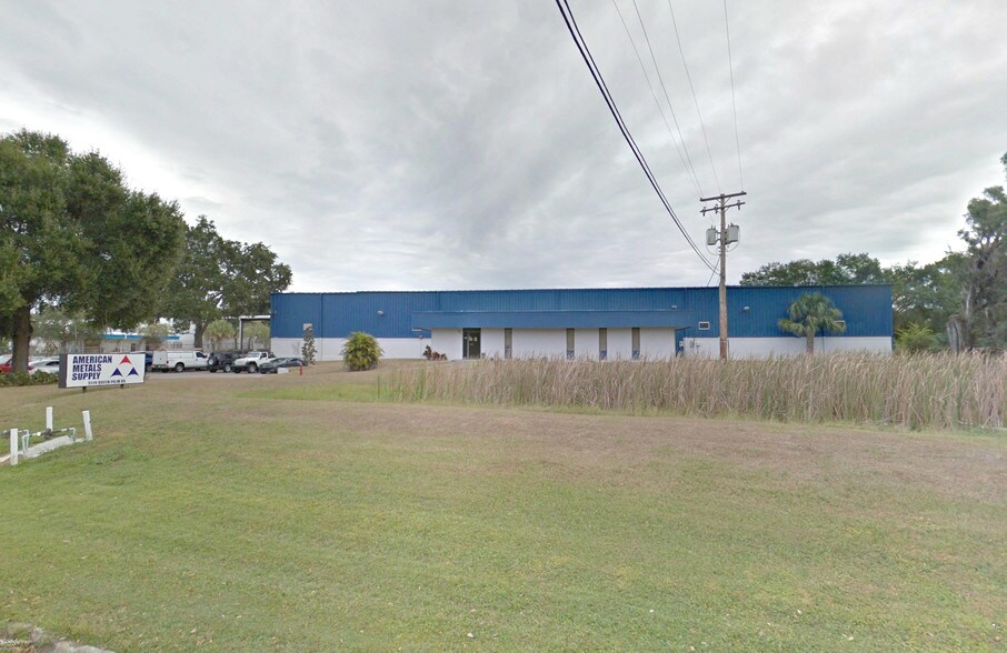 More Photos Of 3119 Queen Palm Dr, Tampa Warehouse For Sale