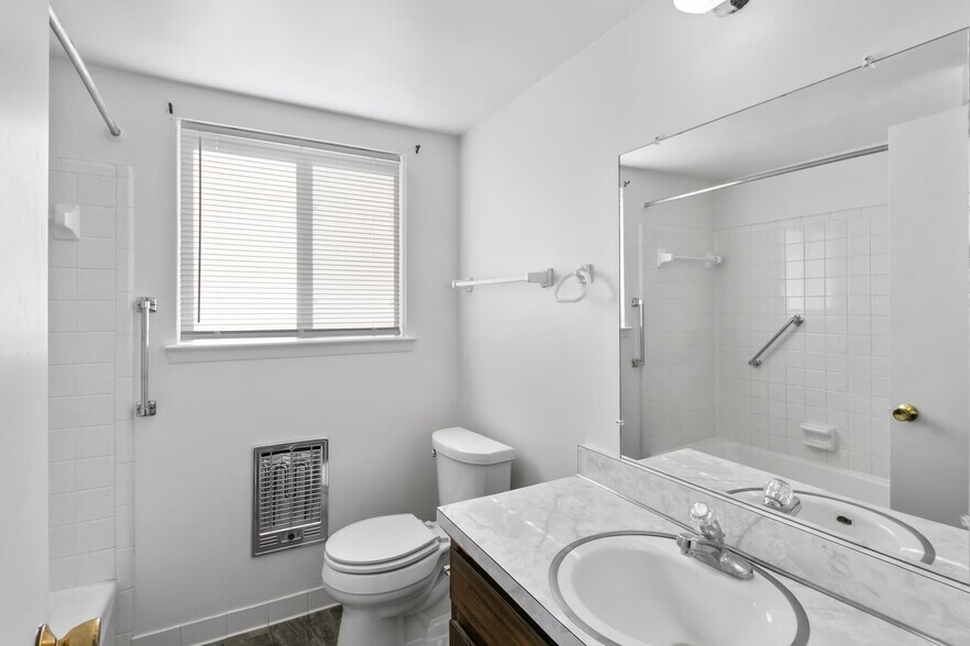 More Photos Of 240 Park St, Pinckney Apartments For Sale