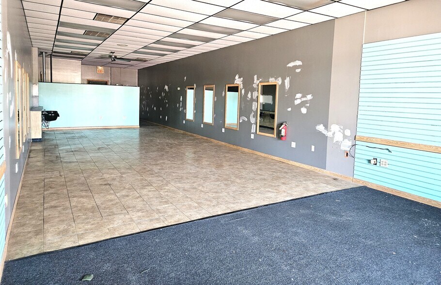 More Photos Of 1344-1358 E Bristol Rd, Burton Freestanding For Lease