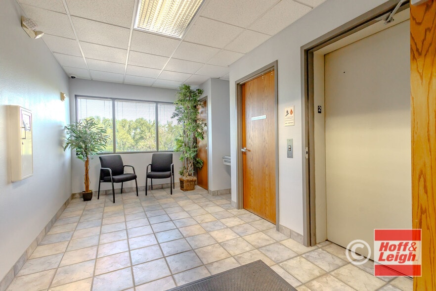 More Photos Of 3710 Sinton Rd, Colorado Springs Office For Lease
