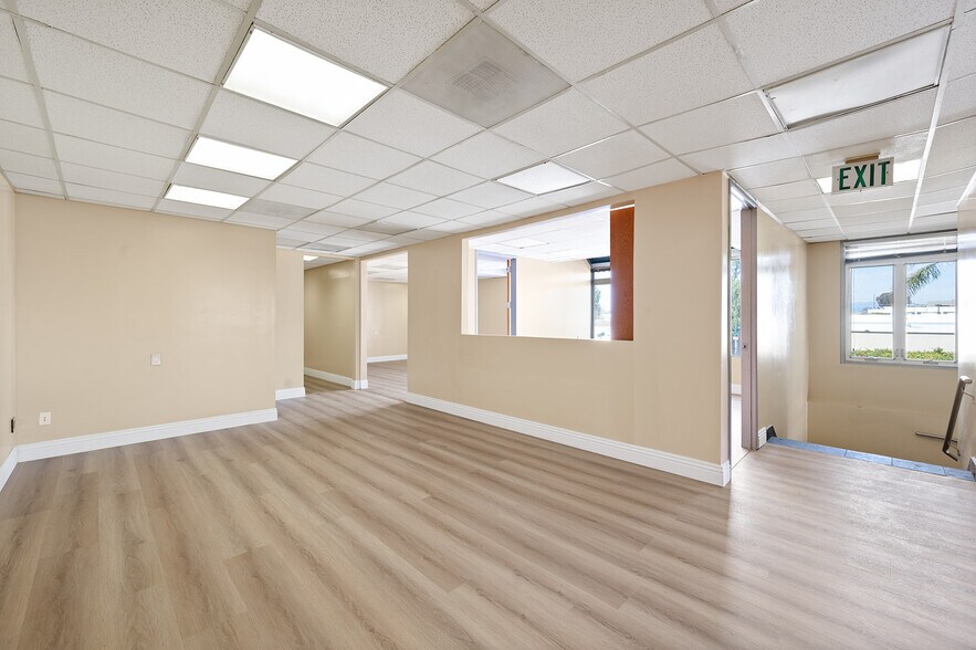 More Photos Of 2715 W 1st St, Santa Ana Unknown For Lease