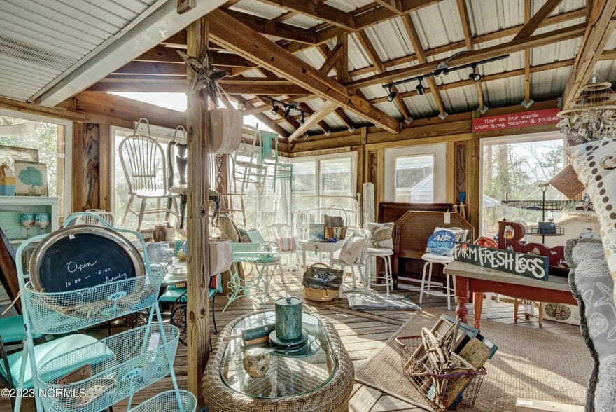 More Photos Of 5018 Oleander Dr, Wilmington Office Residential For Sale