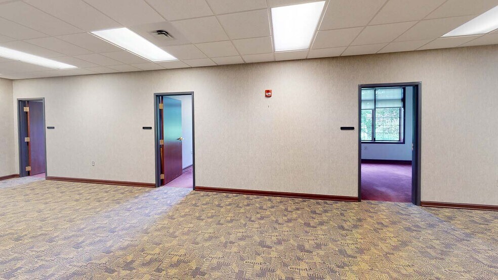 More Photos Of 1111 Chestnut Hills Pky, Fort Wayne Medical For Lease