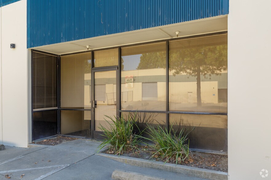 More Photos Of 1645 Parkway Blvd, West Sacramento Warehouse For Lease