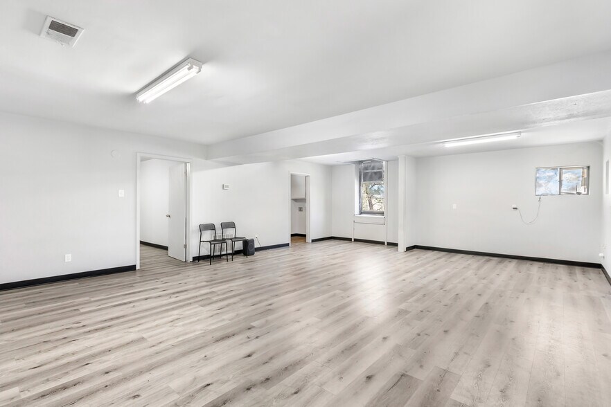 More Photos Of 1725 Northpark Dr, Kingwood Auto Repair For Sale