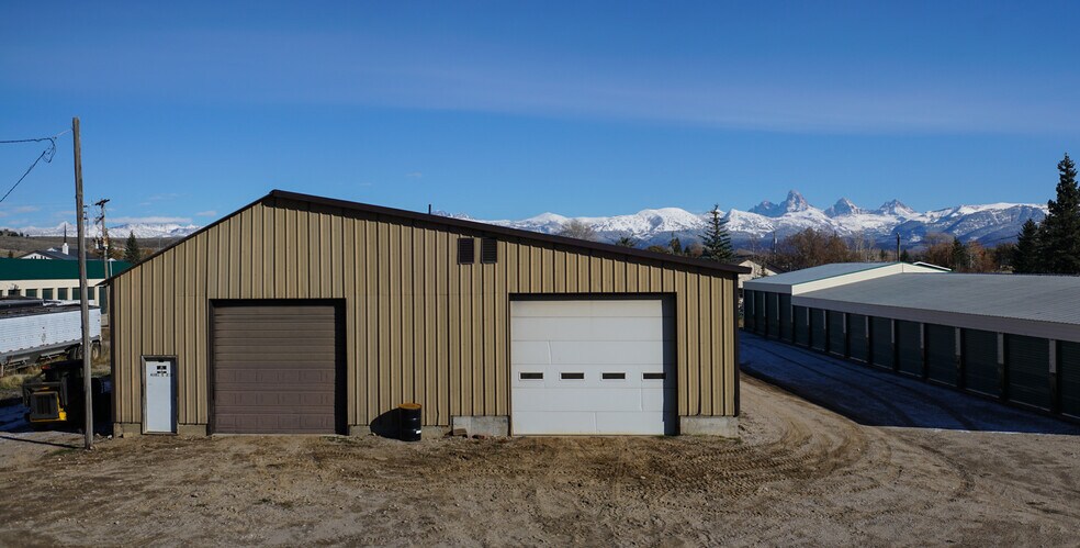 More Photos Of 6101 S 2nd St, Tetonia Service For Sale