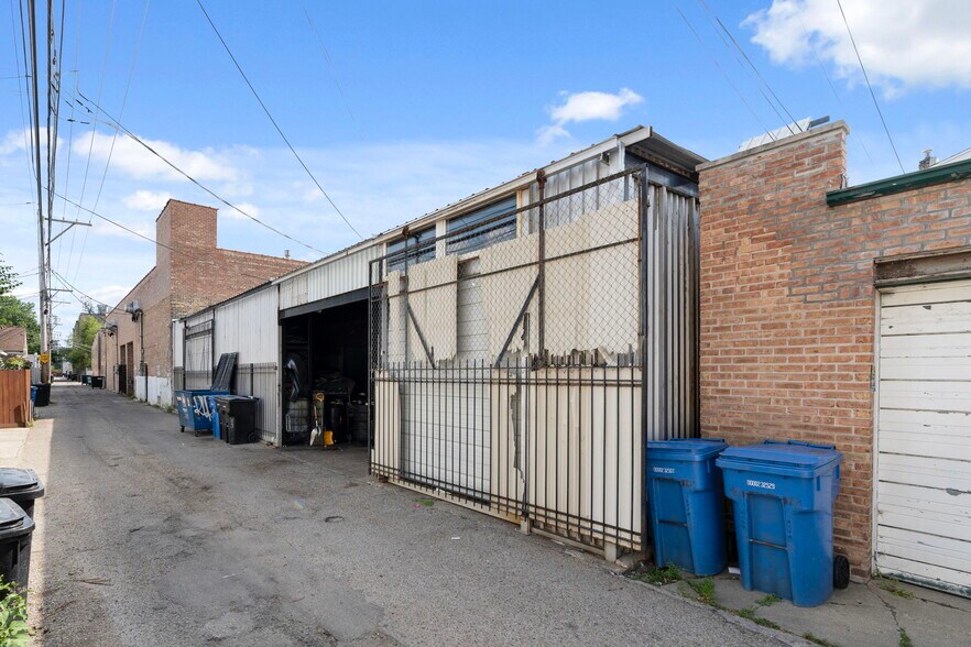 More Photos Of 3441-3445 N Pulaski Rd, Chicago Storefront Retail Office For Sale