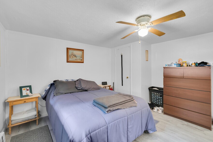 More Photos Of 1259 Wolcott Rd, Wolcott Apartments For Sale