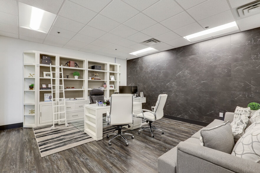 More Photos Of 4187 S Pecos Rd, Las Vegas Medical For Sale
