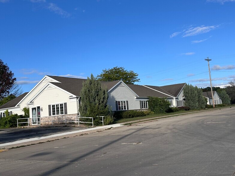 More Photos Of 226 Bornemann St, Green Bay Assisted Living For Sale