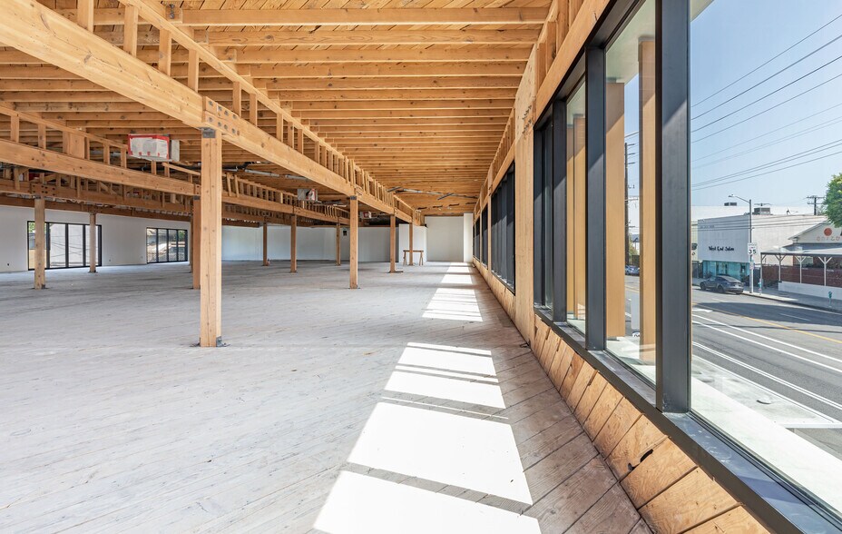 More Photos Of 501-511 N La Cienega Blvd, West Hollywood Storefront Retail Office For Lease