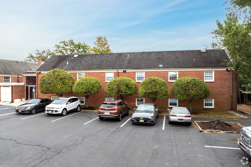 More Photos Of 1401 E Marlton Pike, Cherry Hill Medical For Lease