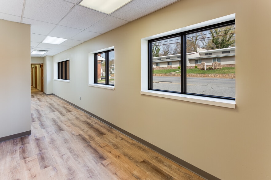 More Photos Of 138 N Main St, Canton Healthcare For Sale