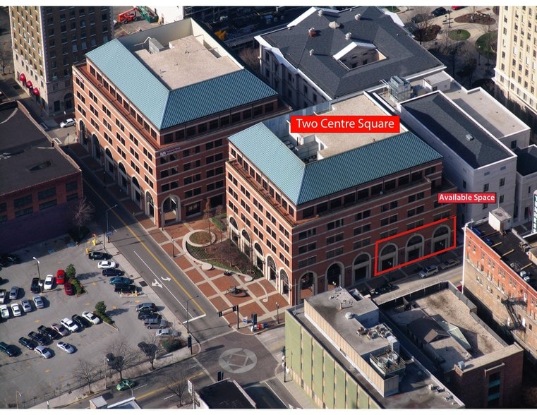 More Photos Of 625 S Gay St, Knoxville Office For Lease
