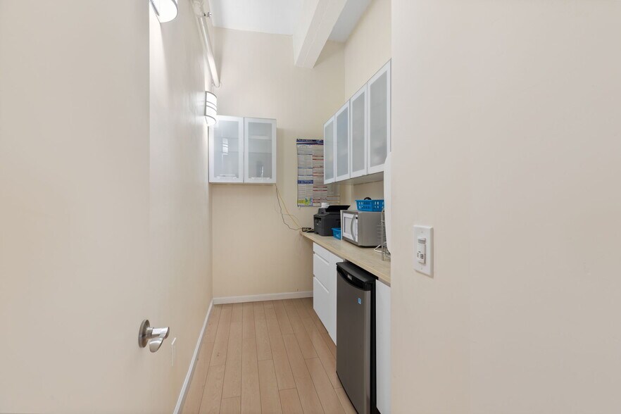 More Photos Of 28 N 1st St, San Jose Office For Sale