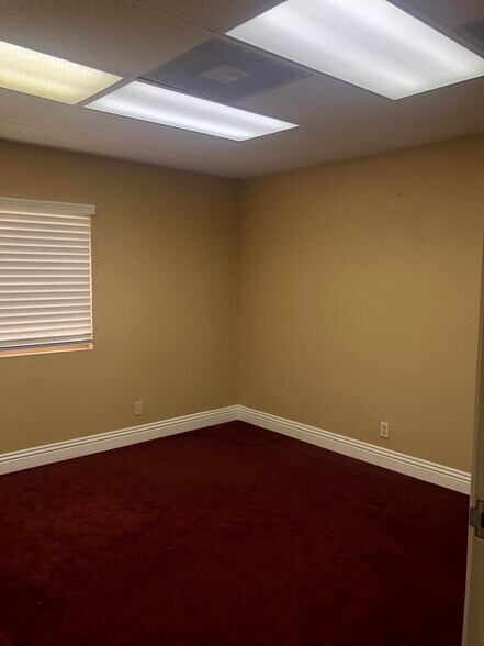 More Photos Of 6864 Indiana Ave, Riverside Office For Lease