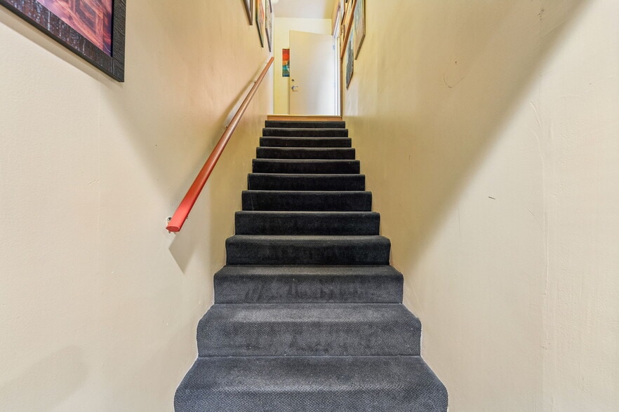 More Photos Of 825-829 27th Ave, Oakland Manufacturing For Sale