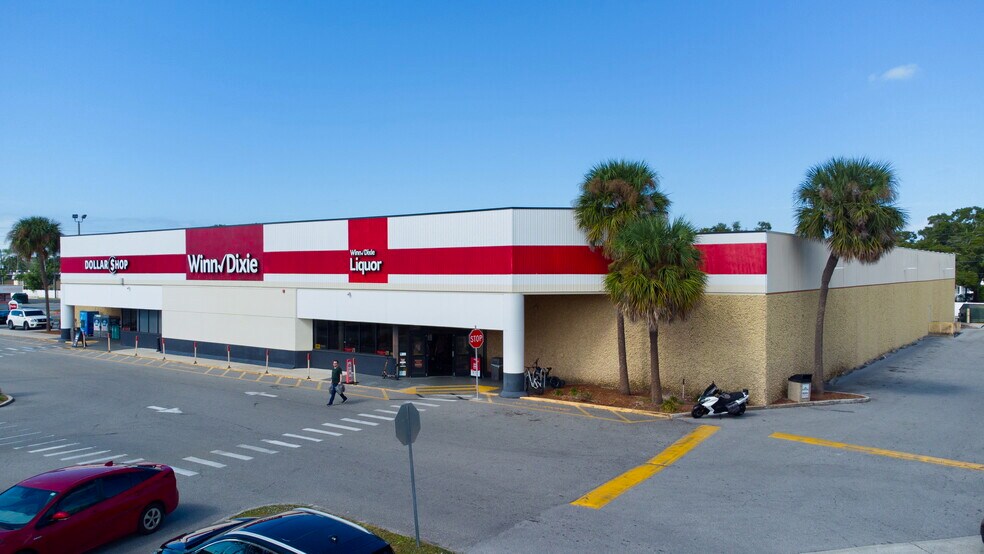 More Photos Of 2460 E Bay Dr, Largo Supermarket For Sale