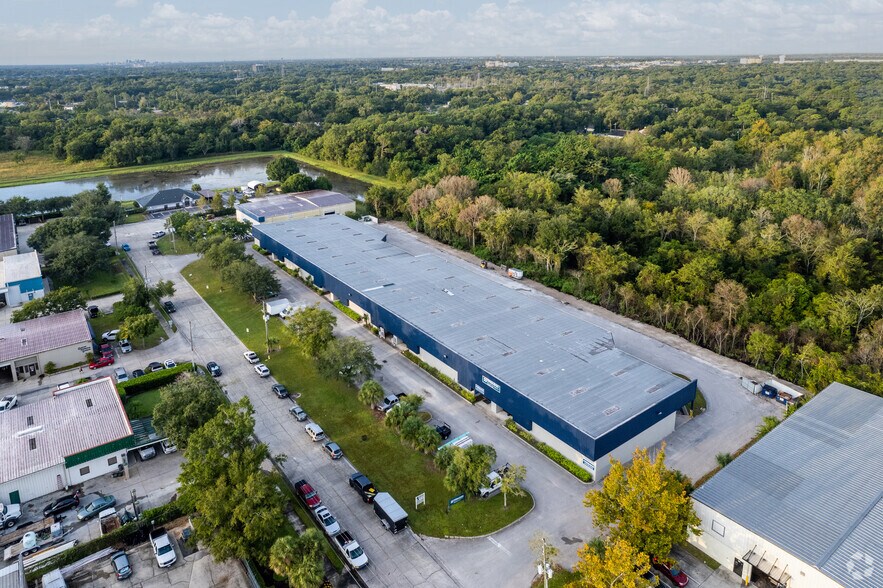More Photos Of 974 Explorer Cv, Altamonte Springs Warehouse For Lease