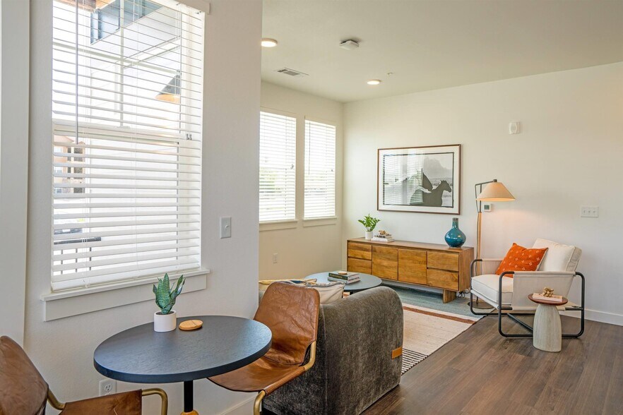 More Photos Of 2405 38th Ave, Greeley Apartments For Lease